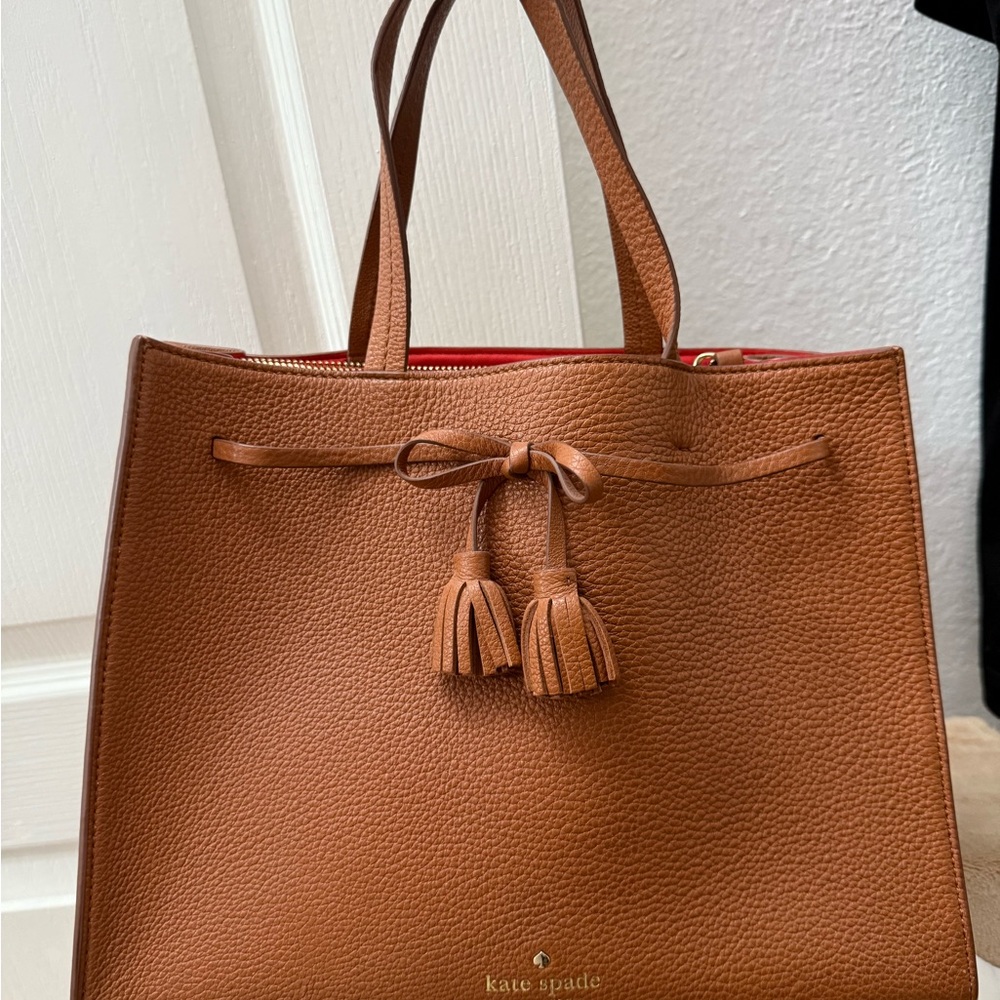 Kate Spade - Hayes Tan Leather Tote Bag with Bow Tassel